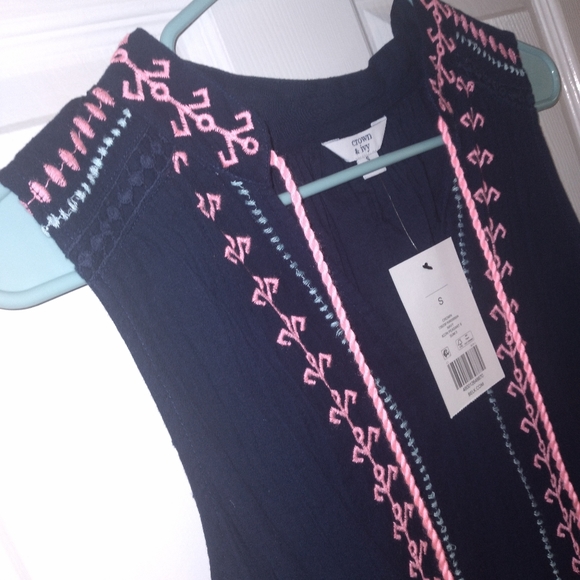 Crown and Ivy new blue blouse - Picture 2 of 4